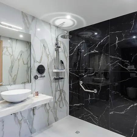 Hotel Brit Privilege Paris Rosny-sous-Bois