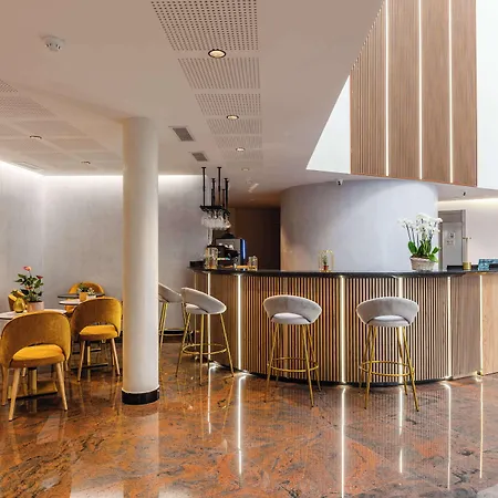 Hotel Brit Privilège Paris 4*