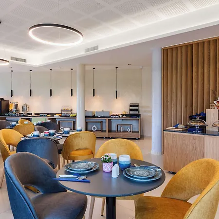 Brit Privilège Paris 4* Rosny-sous-Bois