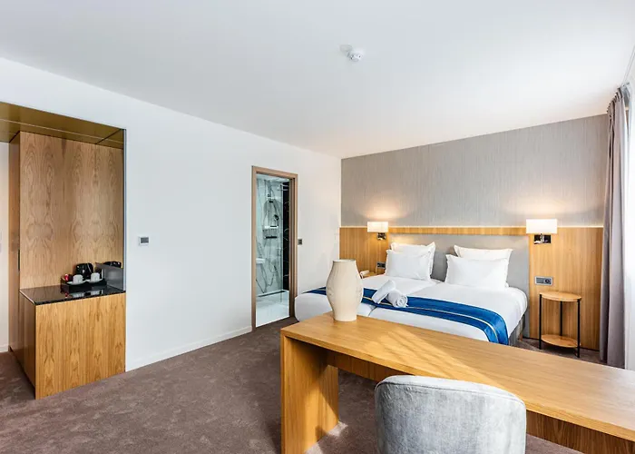 Brit Privilège Paris Hotel Rosny-sous-Bois