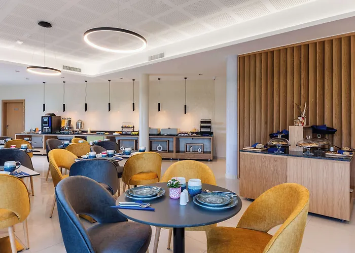 Brit Privilège Paris 4* Rosny-sous-Bois